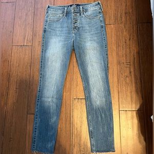 HOLLISTER high rise crop super skinny jeans